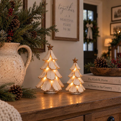 🎄🌙 Vintage Lighted Christmas Tree